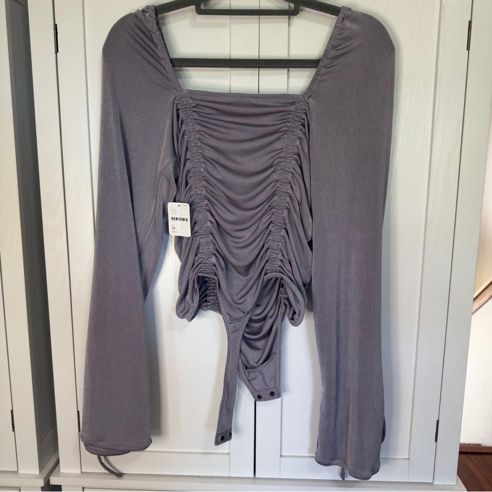 NWT Free People Meant To Be Bodysuit Silver Mauve Ruched Bell Sleeve Size Medium - Picture 10 of 11